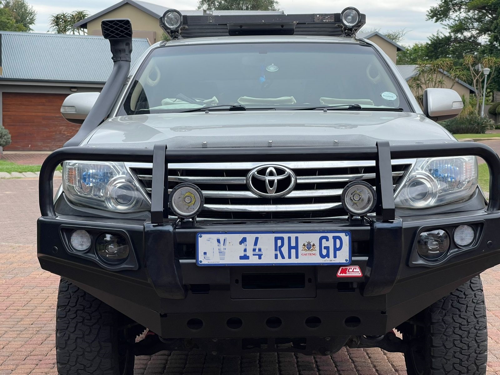 Toyota Fortuner 2011-2016 Mcc Post Type Bumper Replacement Bullbar 